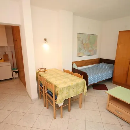 6987a Apartman Pula