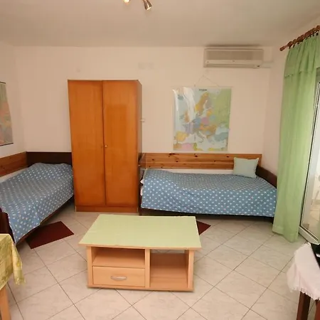 6987a Apartman *